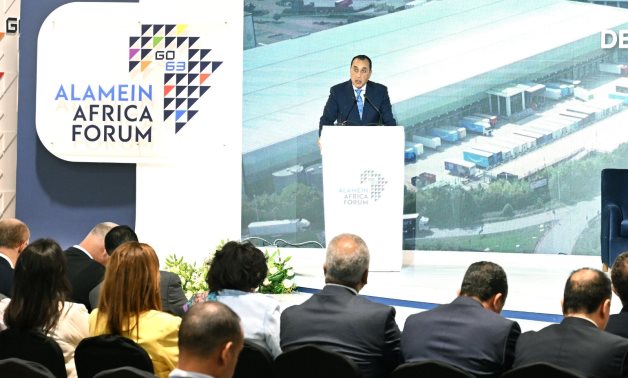 رئيس الوزراء يشارك بمداخلة خلال جلسة حول "ممرات التنمية والمسارات اللوجستية"