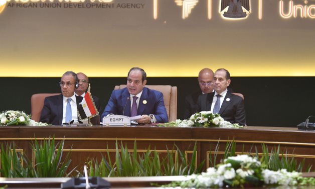 الرئيس السيسى: التنمية الحقيقية لا تأتى من الخارج وإنما تصنع بإرادة القارة