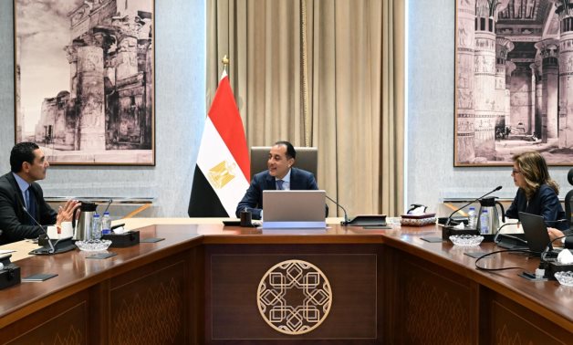 رئيس الوزراء يستعرض محاور جلستي حوار بشأن رعاية الموهوبين وإتاحة الفرص للشباب لصناعة التأثير