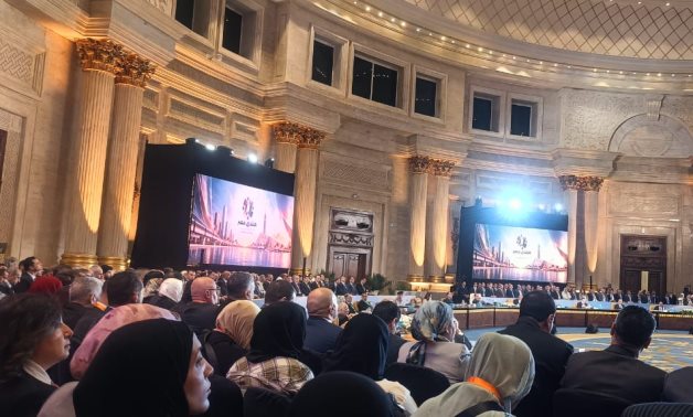 رئيس الوزراء: تطوير أكثر من 350 منطقة غير آمنة ضمن جهود الدولة لتحسين جودة حياة المواطنين   