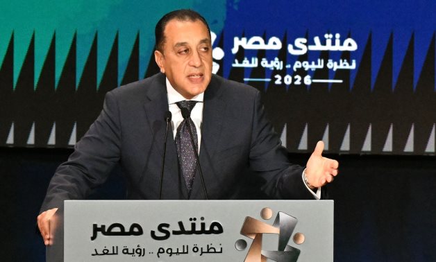 رئيس الوزراء: منذ 2011 وحتى 2013 تراجع الاحتياطى النقدى وانخفض الاستثمار الأجنبى وتراجع النمو وزادت البطالة