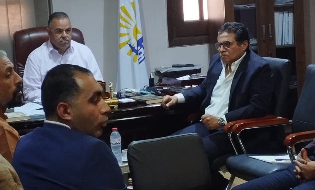المستشار طاهر الخولي يوجّه بسرعة حل مشكلات النظافة وتراكمها في شوارع مصر القديمة .. ويطالب بسرعة في حل مشاكل الأهالي 
