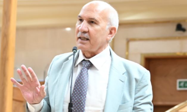 رئيس "التجمع": "علبة السجائر في شارع بسعر وفي شارع تاني بسعر مختلف.. هل ده معقول؟"