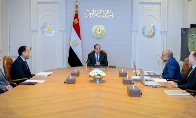 فخامة الرئيس السيسى يشدد على تكاتف مؤسسات الدولة لدعم جهود خفض المديونية وتحقيق المستهدفات