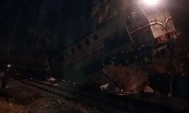 بالفيديو .. إصابة 61 شخصًا فى حادث انقلاب قطار بنى سويف 