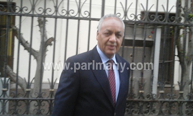 مصطفى بكرى يصل مجلس النواب استعدادا لحضور خطاب الرئيس السيسى فى البرلمان