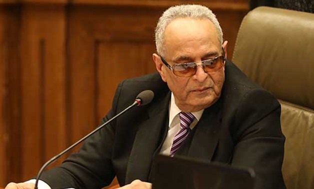 10 ضد واحد.. أبوشقة يطالب رئيس البرلمان بالتحقيق فى مذكرة أعضاء اللجنة التشريعية ضده