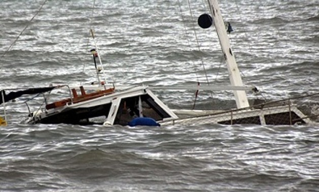 غرق مركب نيلى يحمل 9 أشخاص فى أسوان.. وإنقاذ 5 مصابين والبحث عن 4 مفقودين