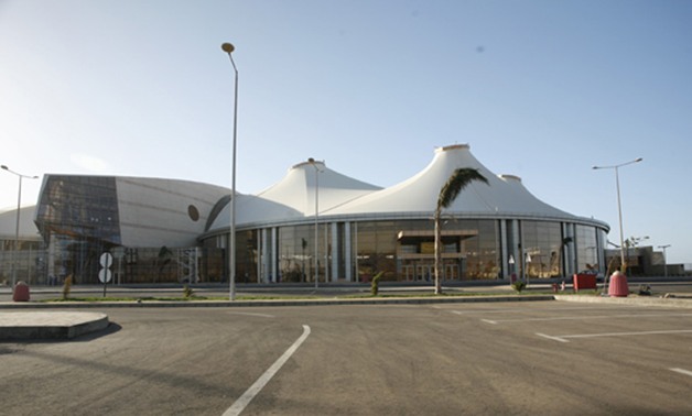 مطار شرم الشيخ يستقبل 2477 سائحا على متن 26 رحلة دولية 