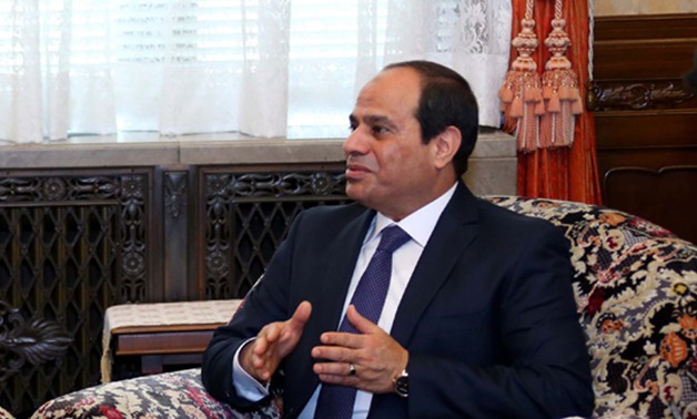 الرئيس السيسى: "لازم الجيش يبقى قوى علشان المنطقة بتمر بظروف صعبة"