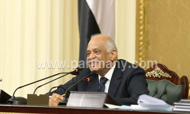 نائب الوفد: أعضاء "دعم مصر" لم ينسوا انتماء رئيس البرلمان للقائمة