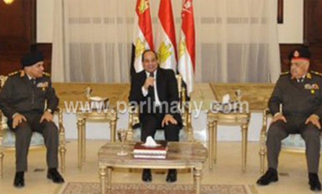 المتحدث العسكرى ينشر صور لقاء الرئيس السيسى مع قادة القوات المسلحة فى يوم الشهيد 