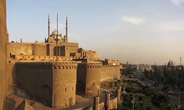 وزارة "الآثار" توفر مقاعد لزائرى قلعة صلاح الدين لعدم معاناة الزائرين