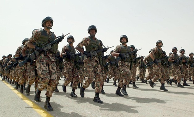 القوات المسلحة تواصل حملاتها لتمشيط ومداهمة بؤر الارهابيين فى مناطق شمال سيناء
