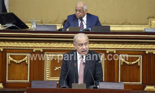 رئيس مجلس النواب يهنئ شريف إسماعيل على تجديد الرئيس السيسى الثقة فى الحكومة