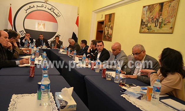بدء اجتماع " دعم مصر " لمناقشة الوثيقة السياسية وحسم ترشيحاته للجان النوعية بالبرلمان 