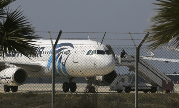 إلغاء رحلة مصر للطيران المتجهة إلى تركيا بعد سيطرة الجيش على السلطة