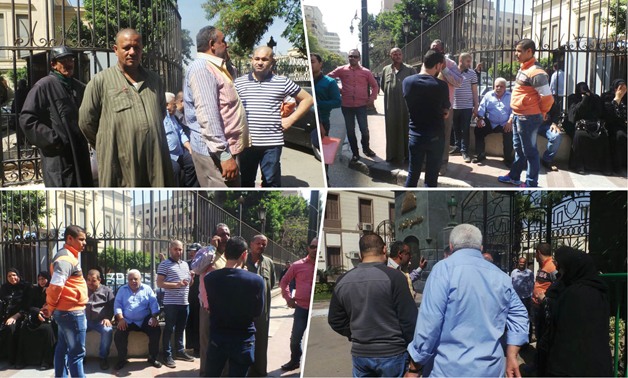 بالصور.. أصحاب المخابز يتجمهرون أمام البرلمان للمطالبة بإعادة النظر فى منظومة الخبز 