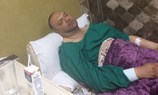 أهالى مدينة 15 مايو ينشرون صورة النائب عمرو الأشقر قبل إجرائه عملية جراحية
