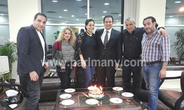 بالصور.. علاء عابد يحتفل بعيد ميلاد زوجته الإعلامية بسمة وهبة داخل قناة صدى البلد