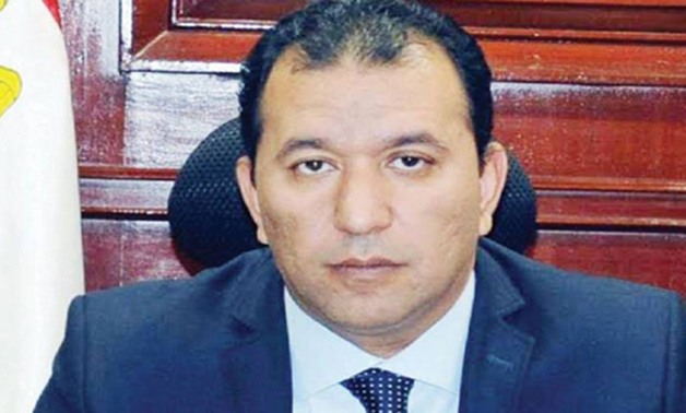 محافظ الأقصر يقيل رئيس قرية "العشى" من منصبه ويحيل أطباء الوحدة للتحقيق