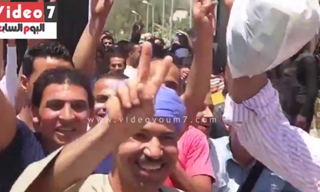 بالفيديو.. المفرج عنهم فى عيد تحرير سيناء: "الشعب كله فى ضهرك وتحيا مصر"