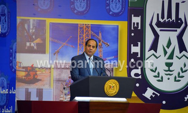 الرئيس السيسى: نطمح فى تدشين قاعدة صناعية ترفع شعار "صنع فى مصر"