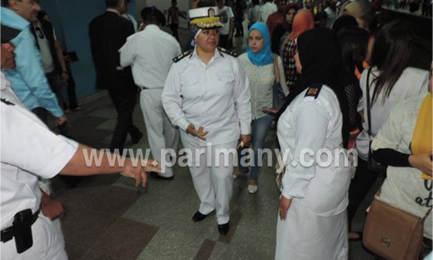 بالصور.. انتشار الشرطة النسائية بـ"مترو الأنفاق" قبل شم النسيم لمكافحة المتحرشين