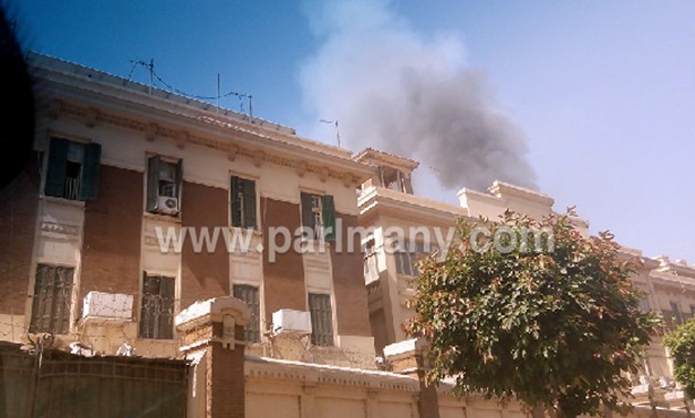 امتداد حريق مبنى محافظة القاهرة لطابقين والحماية المدنية تحاصر النيران 