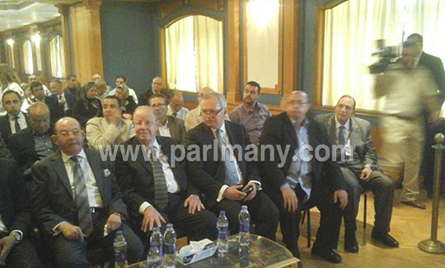 مؤسسة دار التحرير تكرم أسرة "سامح سيف اليزل" فى حفل تأبين بالجمهورية