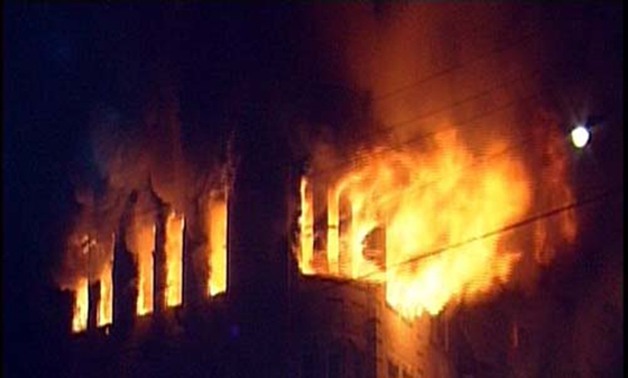 حريق يلتهم 11 منزلاً فى قرية "زرابى" بسوهاج..و"الحماية المدنية" تدفع بـ4 سيارات إطفاء