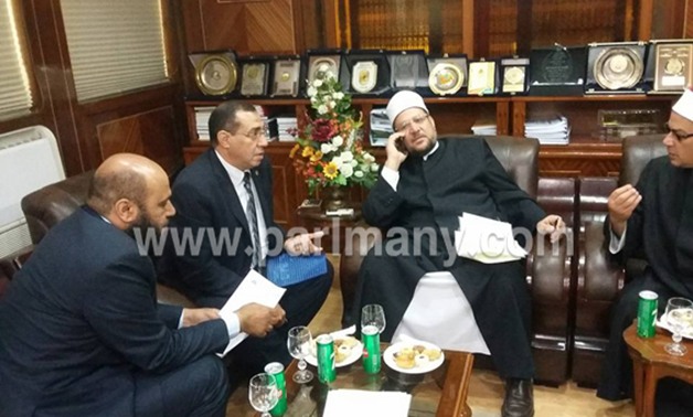 فيصل عبيدى نائب "النور" يلتقى وزير الأوقاف لدراسة أزمات المساجد 