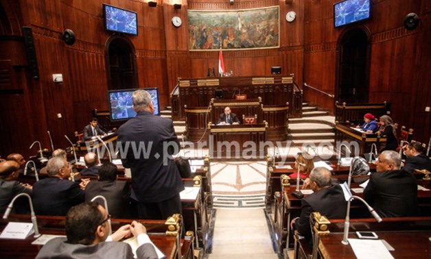 البرلمان يرفع مكافأة العمدة الشهرية من 150 جنيهًا لــ750 وشيخ البلد من 75 لـ500 جنيه
