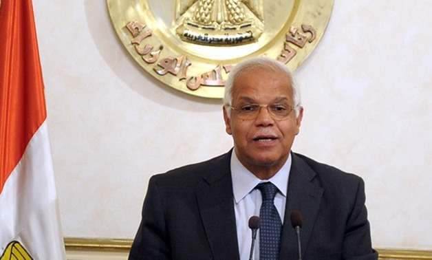 محافظ القاهرة يوافق على إنشاء ملاعب أسفل كوبرى عزبة النخل بعد إخلائه من العشش