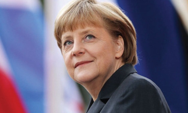 بالفيديو.. رئيس البرلمان الألمانى يطرد أنجيلا ميركل من جلسة لتحدثها دون إذن