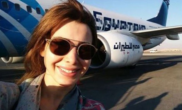 نانسى عجرم تنشر صورة أثناء رحلتها عبر مصر للطيران للقاهرة وتعلق: يارب تحميها