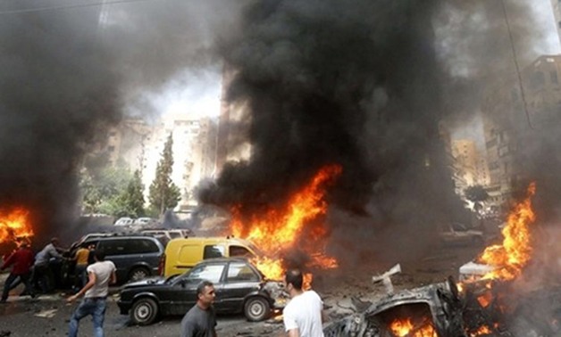 الصليب الأحمر اللبنانى: إصابة اثنين فى تفجير سيارة مفخخة أمام بنك ببيروت 
