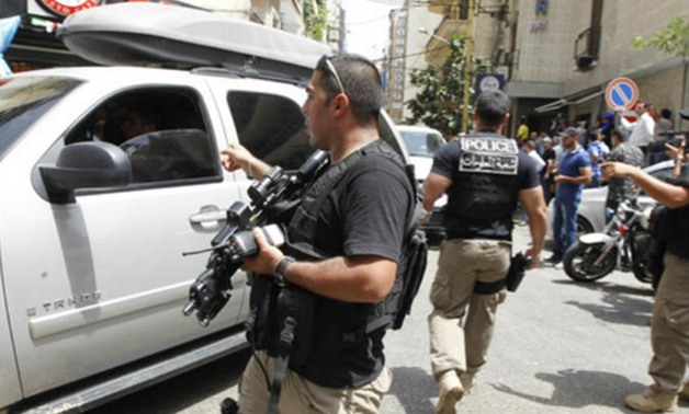 مكتب وزير الداخلية اللبنانى: نهاد المشنوق بخير ومنزله لم يتأثر بالانفجار 