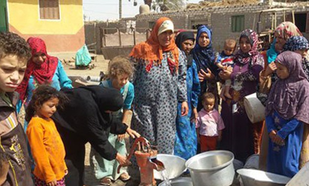 بالصور.. العطش يضرب قرى بنى سويف.. 28 عزبة وقرية بالواسطى تعيش بدون مياه منذ 60 يوما