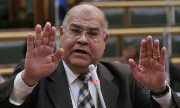 "الشهابى" يطالب بالحفاظ على القطاع العام وإصدار تشريع ينهى مخالفات المبانى