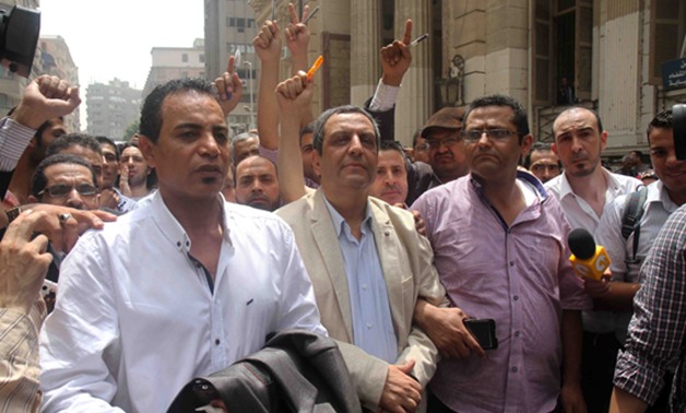 تأجيل محاكمة نقيب الصحفيين وعضوى المجلس إلى السبت 25 يونيو 