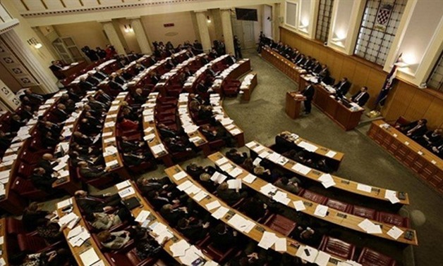 برلمان كرواتيا يحل نفسه بعد أسبوع من إسقاط الحكومة تمهيدا لإجراء انتخابات مبكرة 