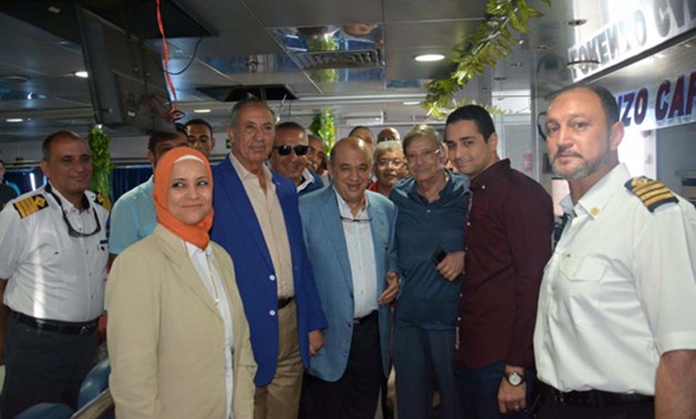 وزير السياحة يجتمع بمستثمرى البحر الأحمر بحضور المحافظ والنائب محمد عبد المقصود