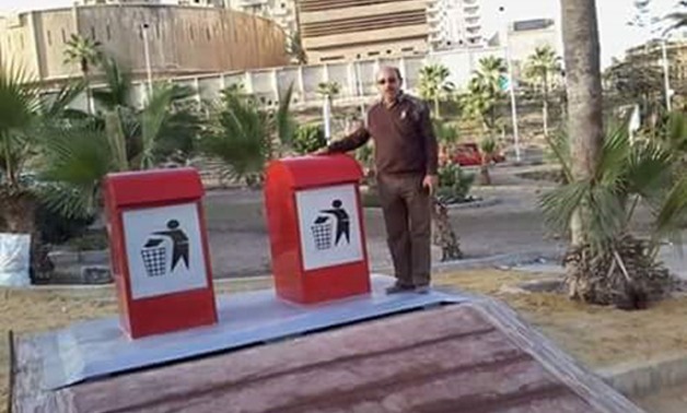 "واتس اب برلمانى".. مواطن يصنع صندوق قمامة هيدروليكى تحت الأرض بالإسكندرية