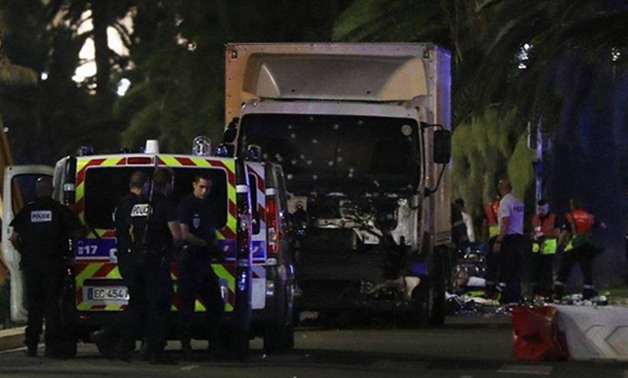 حسابات تابعة لـ"داعش" تعلن تبنى التنظيم هجوم نيس فى فرنسا 