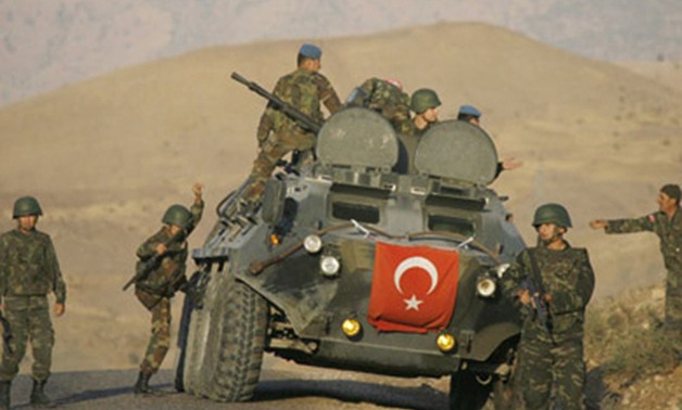 عاجل.. "سكاى نيوز": الجيش التركى يسيطر على التليفزيون الرسمى