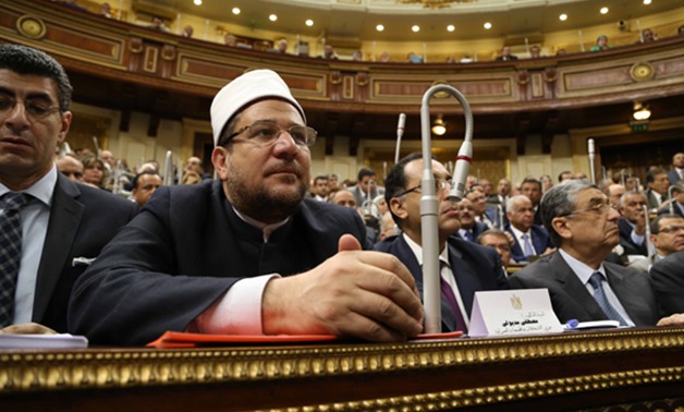 نائب بلبيس يطالب وزير الأوقاف بإعادة ترميم أول مسجد بنى فى مصر "سادات قريش"