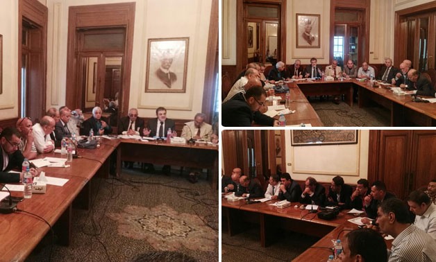 بدء اجتماع الهيئة العليا للوفد برئاسة السيد البدوى لمناقشة استعدادات المحليات (صور)
