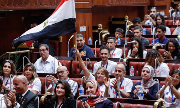 عضو بلجنة القوى العاملة يطالب بالتواصل البرلمانى مع المصريين بالخارج لحل مشاكلهم