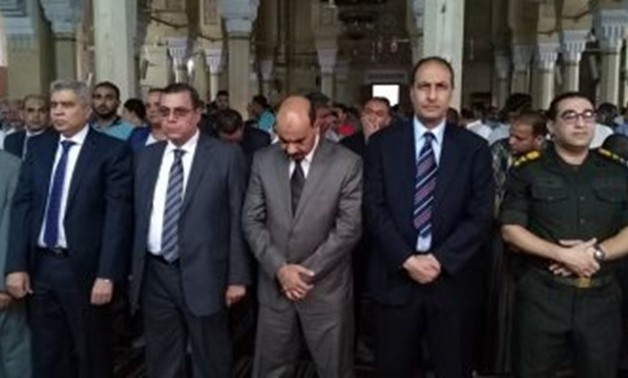 محافظ الفيوم ومدير الأمن ورئيس الجامعة يؤدون صلاة عيد الأضحى بمسجد ناصر